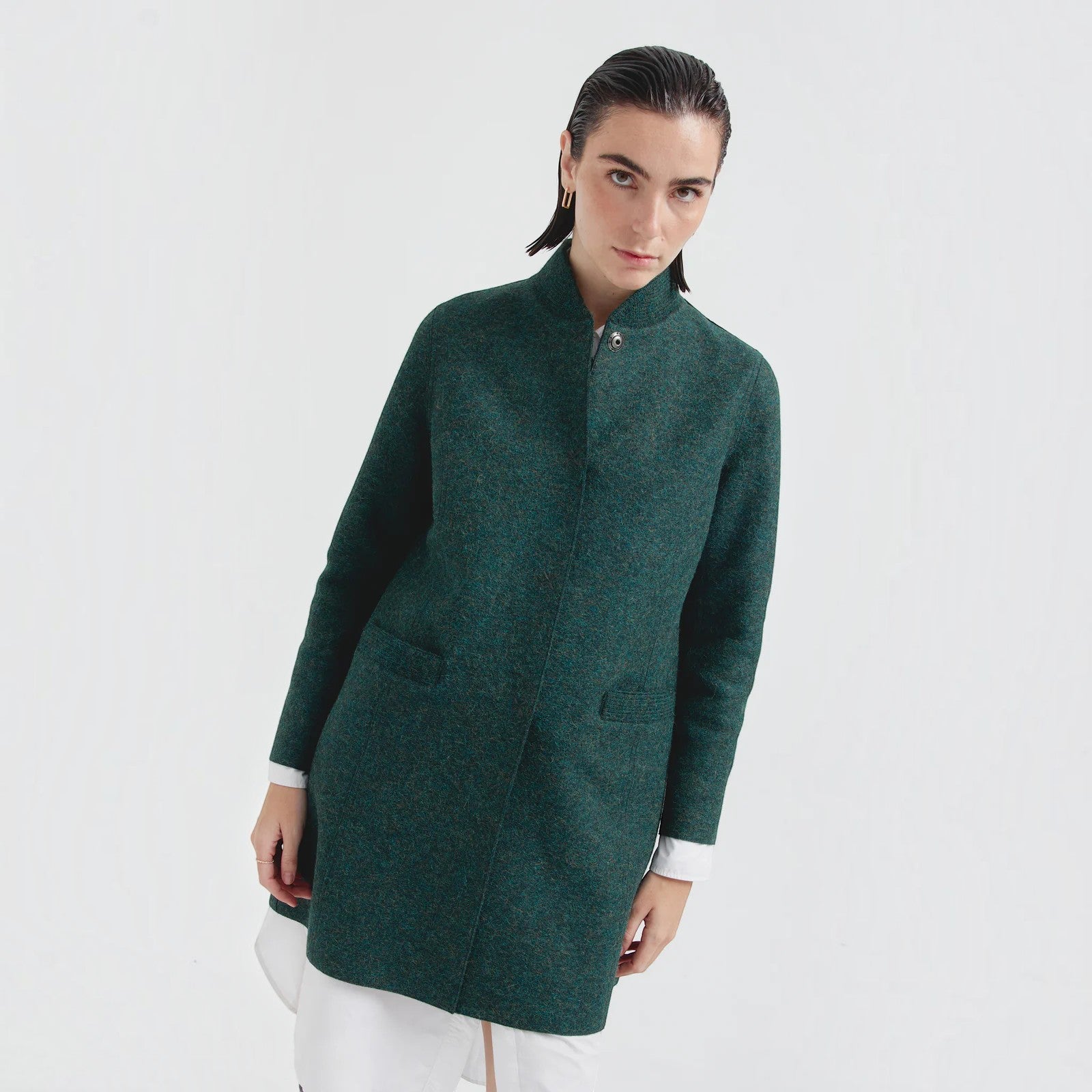 Women’s green Charlotte alpaca coat with concealed front closure and side pockets