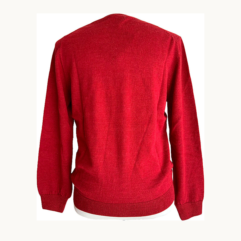 Classic men’s V-neck cardigan made from soft Baby Alpaca knit