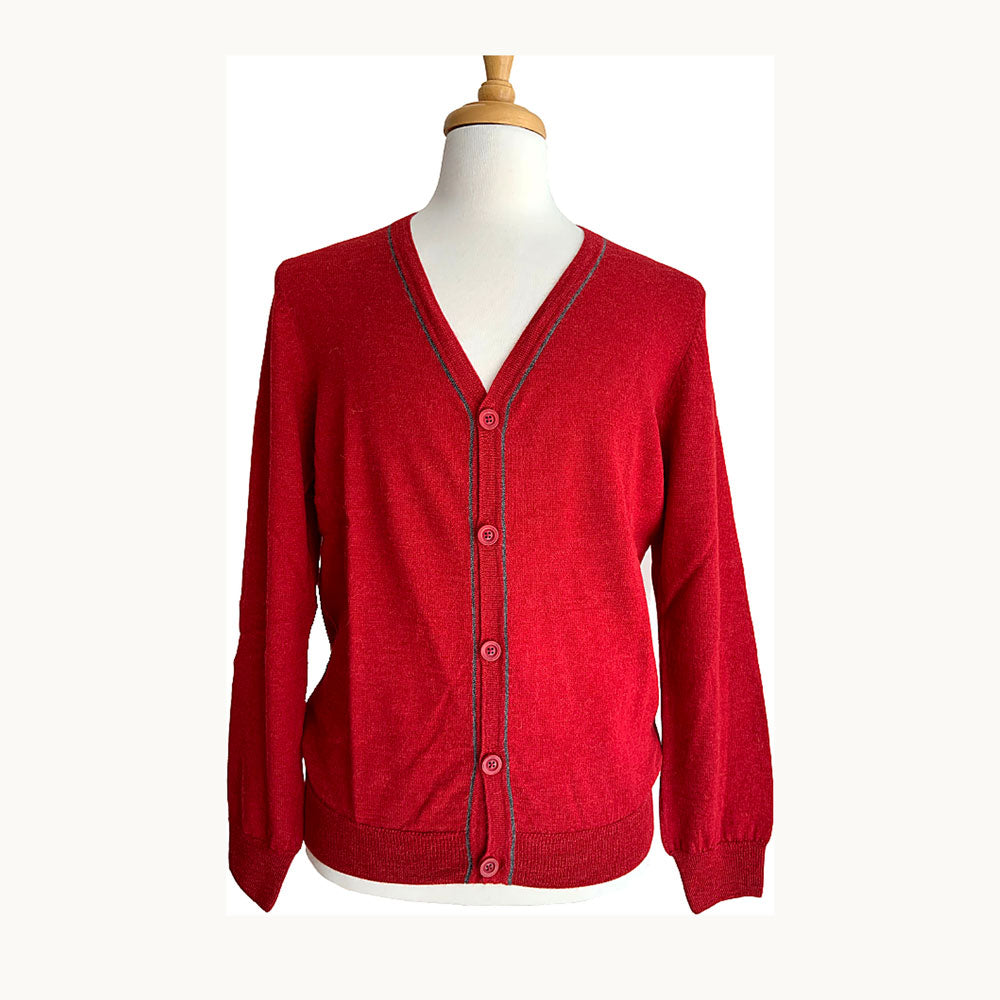 Men’s V-neck cardigan made from 100% Baby Alpaca with contrast trim