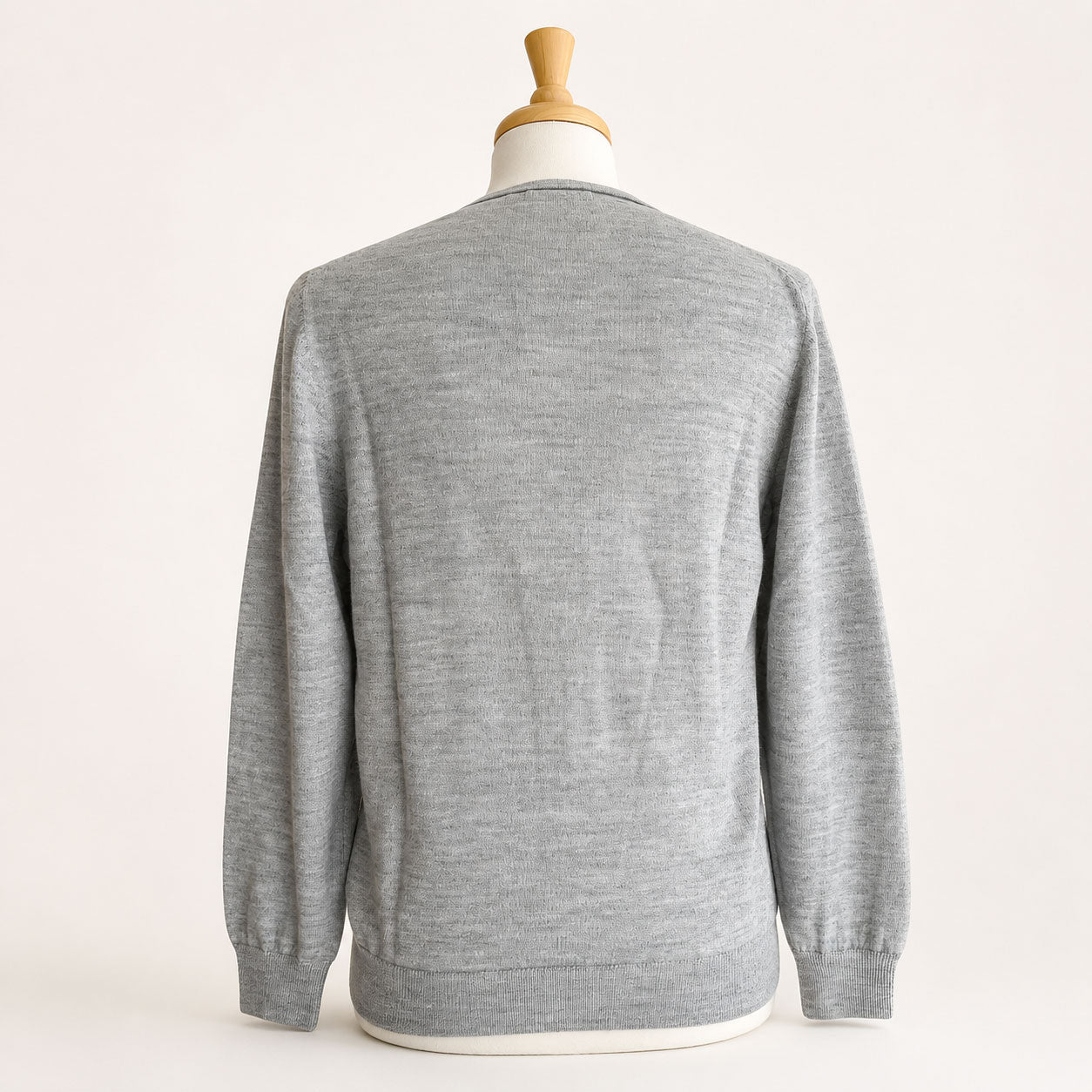 Classic men’s V-neck cardigan made from soft Baby Alpaca knit
