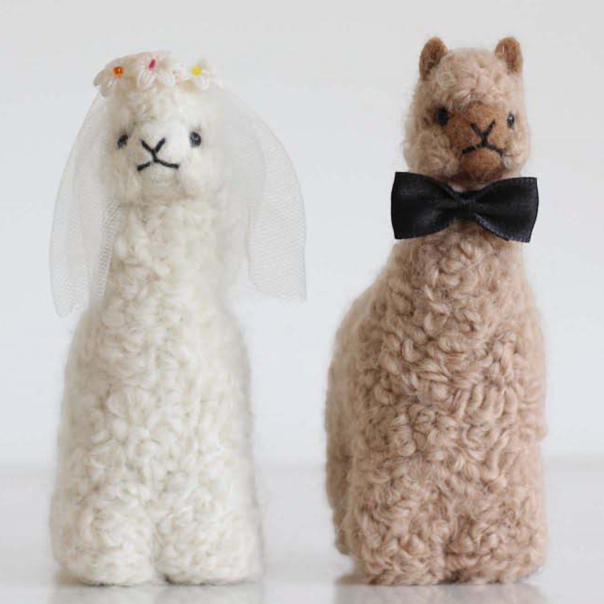 Bride and groom needle felted alpacas, handmade alpaca wedding gift.