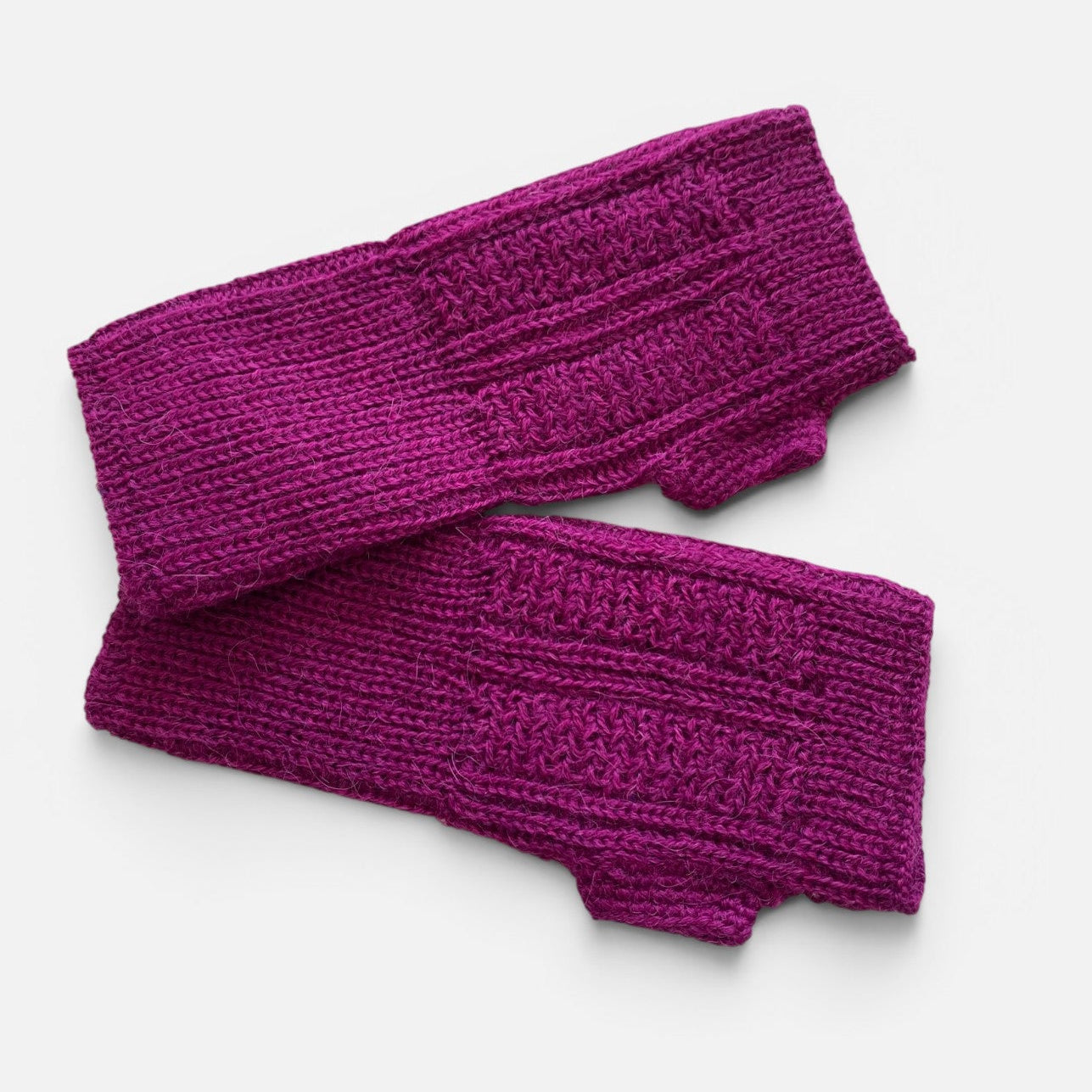 Mulberry baby alpaca panel gloves with soft textured knit and open fingers