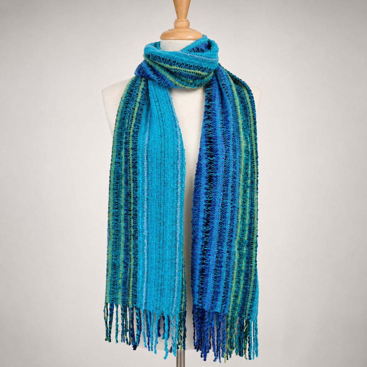 #Color_Zoila Spring