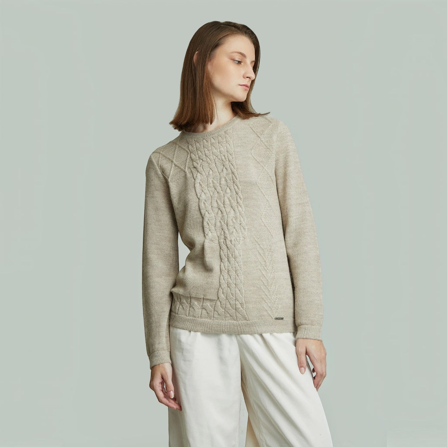 Soft Kuna alpaca Yasina jumper with timeless everyday styling