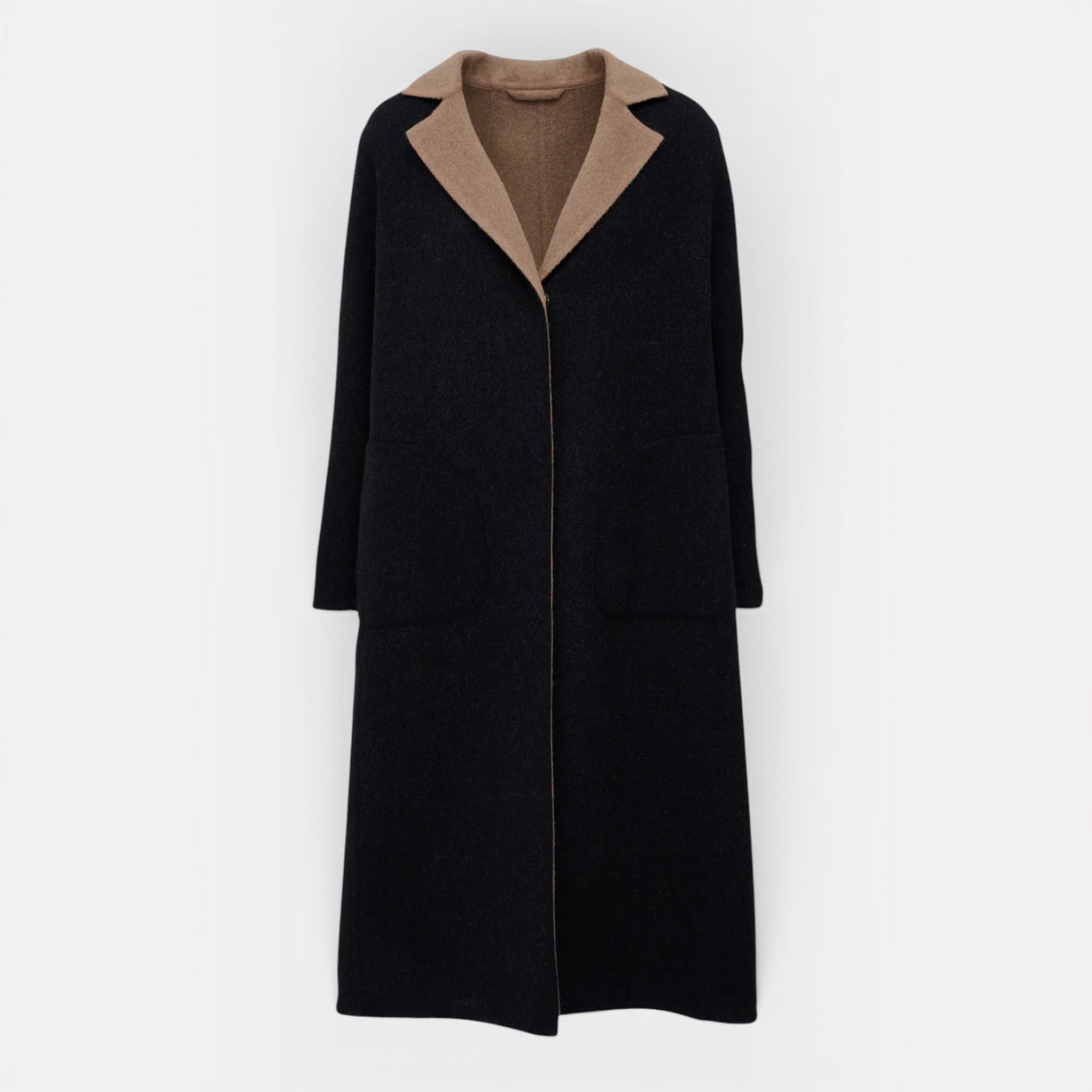 Caviar reversible Baby Alpaca Coat in black with contrast camel lapels