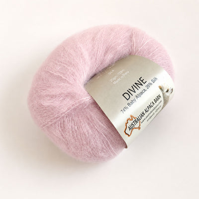 Divine Baby Suri Alpaca & Silk Yarn - Pale Pink
