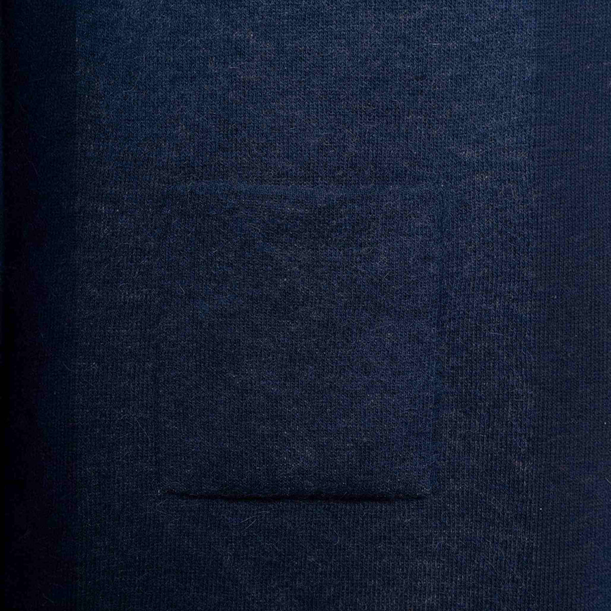 Double-faced reversible Baby Alpaca swing cardigan Navy Close up of Pocket