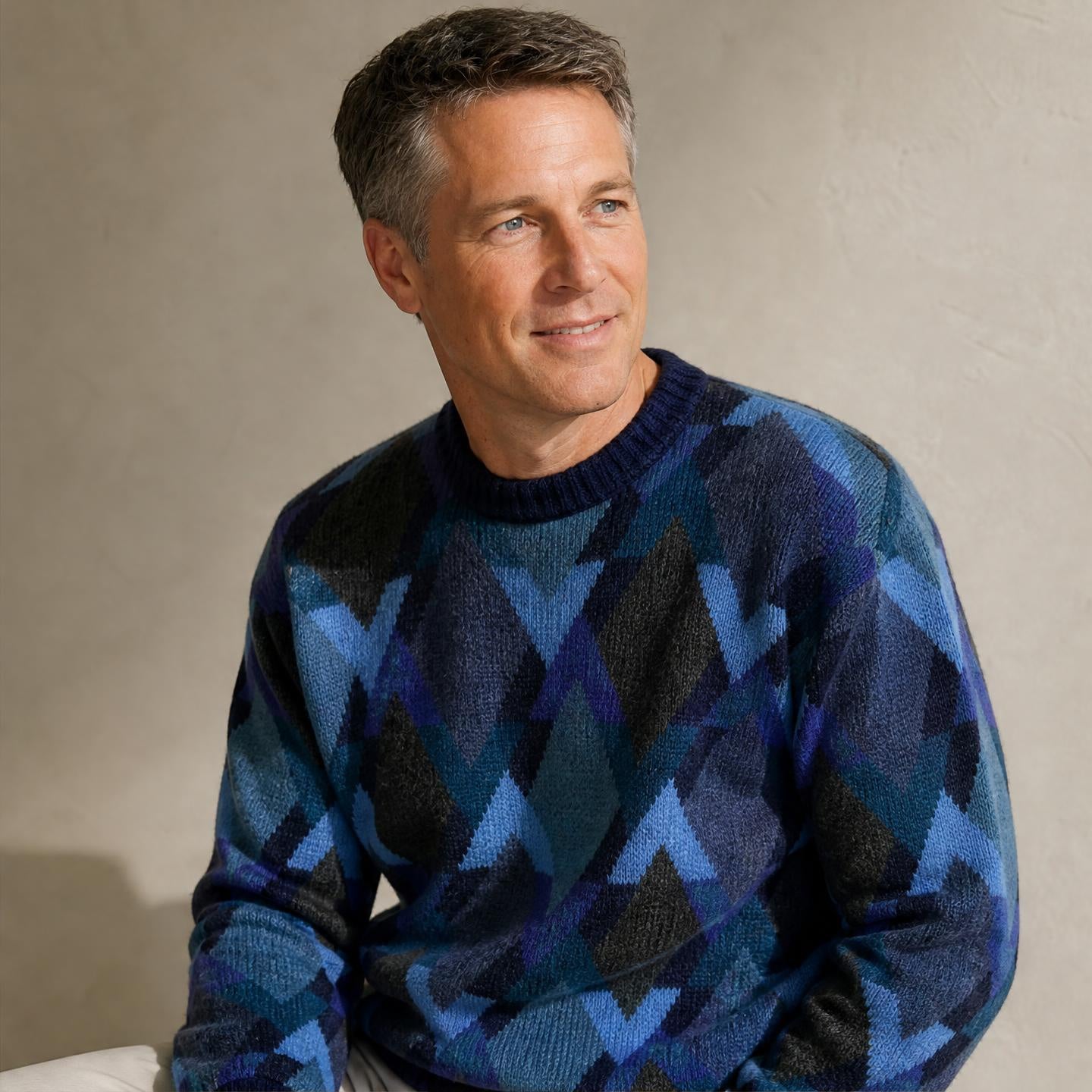 Luxury men’s alpaca crew sweater in blue patterned knit