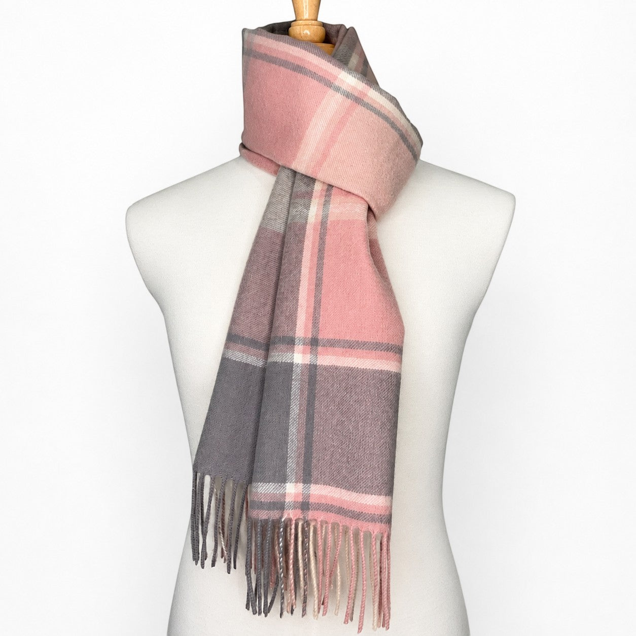 Luxury pink alpaca scarf made from Australian alpaca fibre, great gift idea.