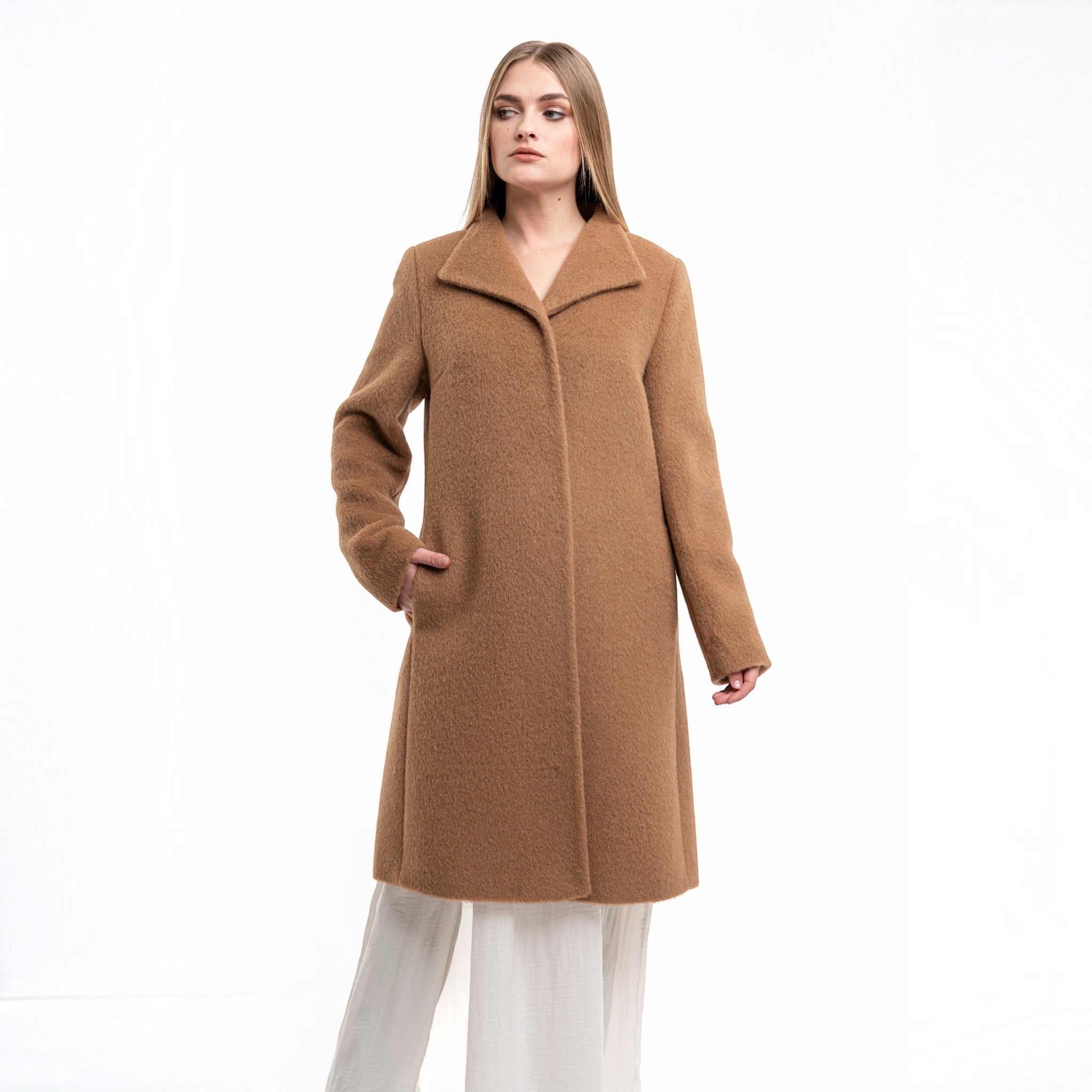 Short classic coat in warm cinnamon with elegant tailored silhouette