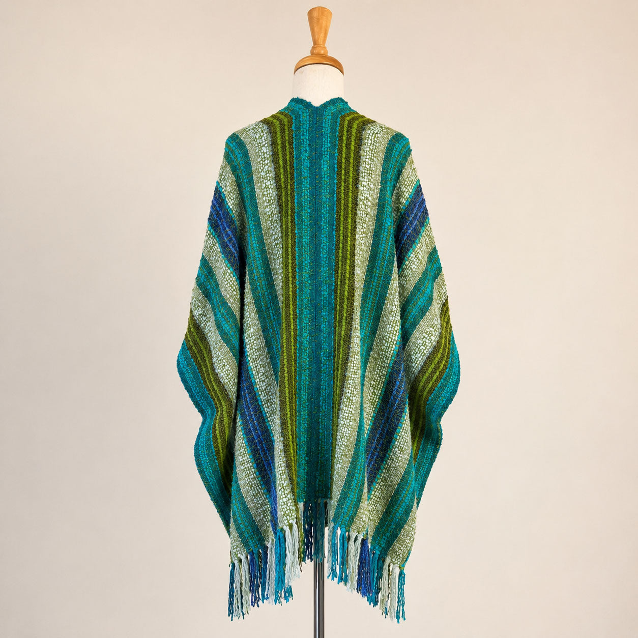 #Color_Amparo Green