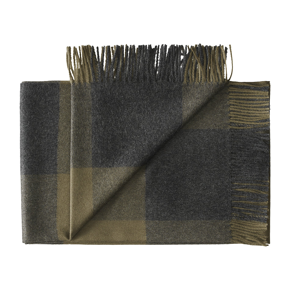 Australian Alpaca Barn 100% Baby Alpaca Classic throw rug in Grey and green check